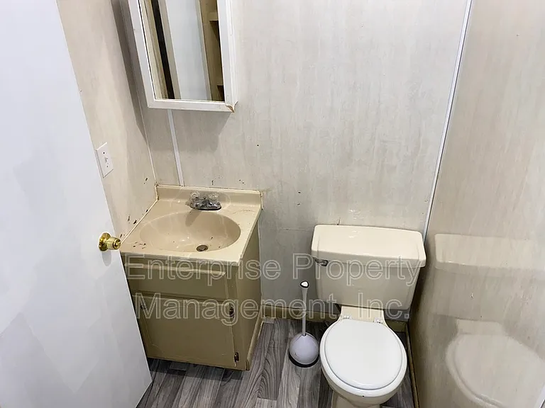 605 Houston St — Photo 26