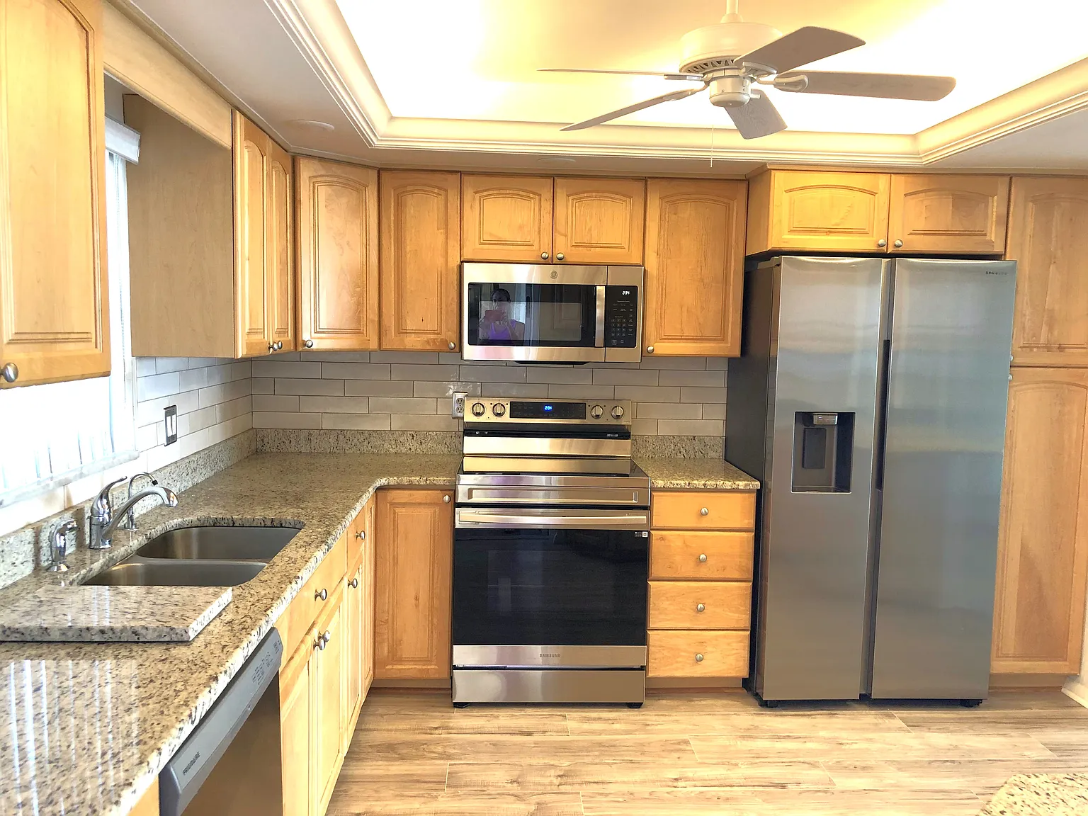 2 bed, 1760 sqft, $2,500 — Photo 3