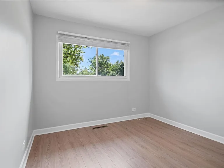 500 Cherry Cir — Photo 10