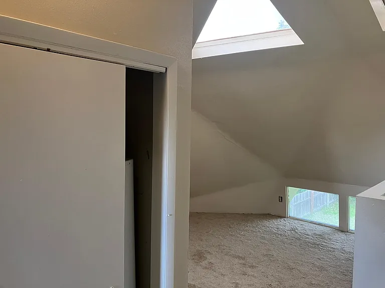7421 Oneida St — Photo 6
