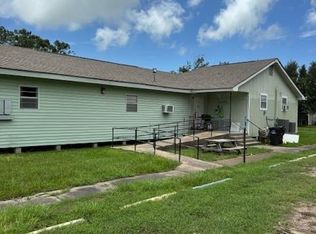 200 Commerce St, Palacios, TX 77465