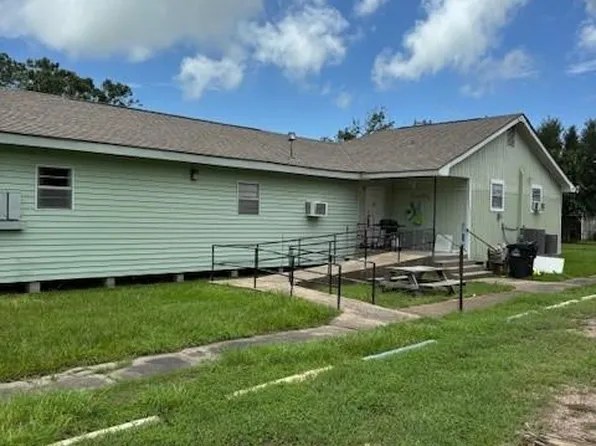 200 Commerce St, Palacios, TX 77465