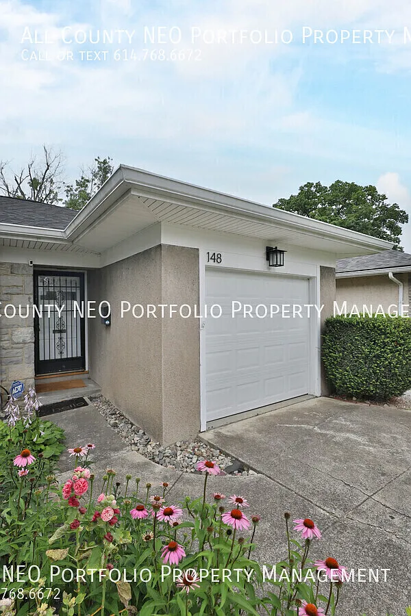 Beautiful 2 Bed, 2 Bath Home with Attached Garage & Fenced Yard! — Photo 2