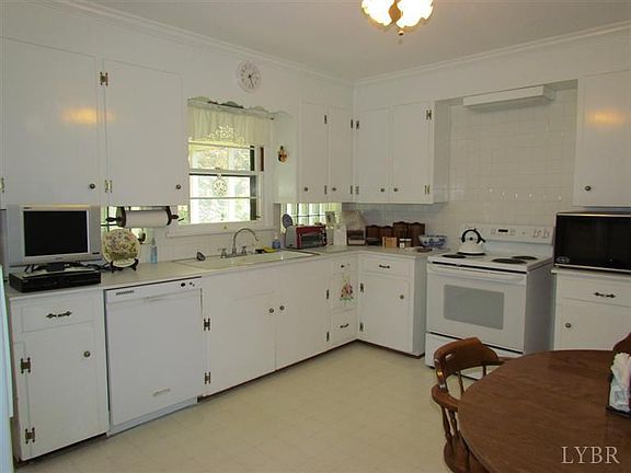 5th image of 1252 Krise Cir