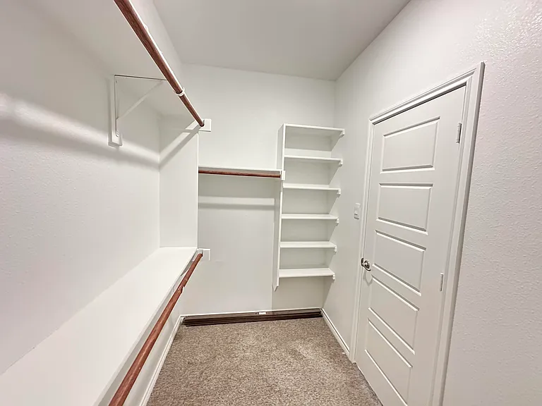 809 Lone Rock Dr — Photo 6