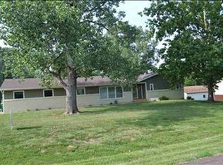 942 NW Dorn Ln, Topeka, KS 66618