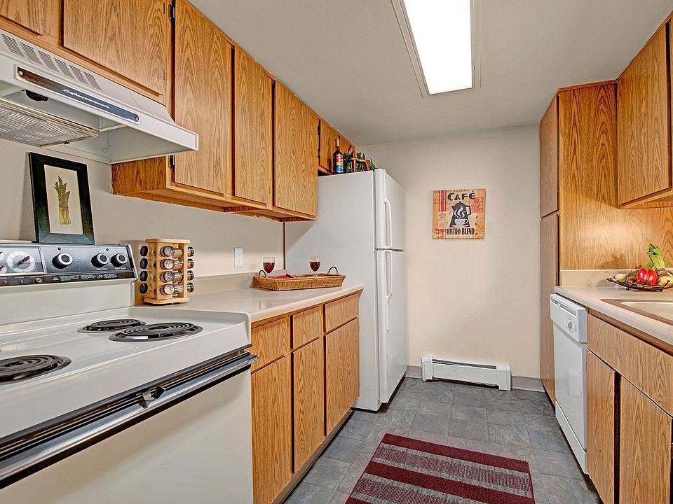Eagle Ridge Kitchen & Appliances Long View