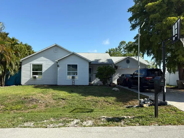 8485 Coral Dr, Fort Myers, FL 33967