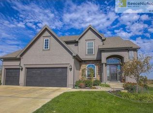 10117 Deer Run St, Lenexa, KS 66220