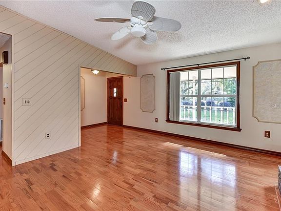 5th image of 1297 E Ohio Ave