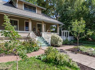 1975 Harris St, Eugene, OR 97405