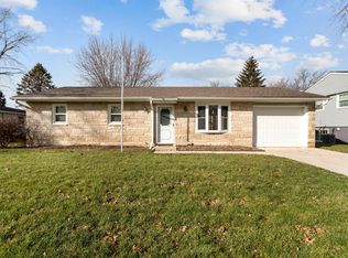 3613 Oakhurst Dr, Kokomo, IN 46902
