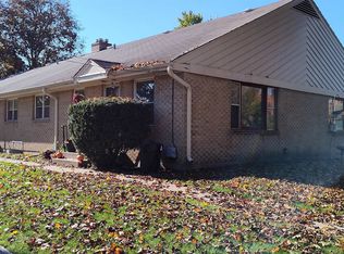 812 Cottage Grove Ave, Rockford, IL 61103