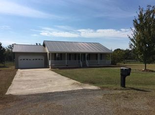 60 Schoolhouse Rd, Albertville, AL 35950