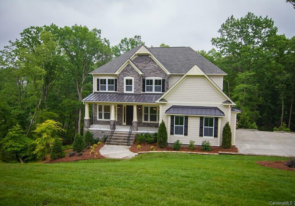 1st image of 126 Montclair Dr #560