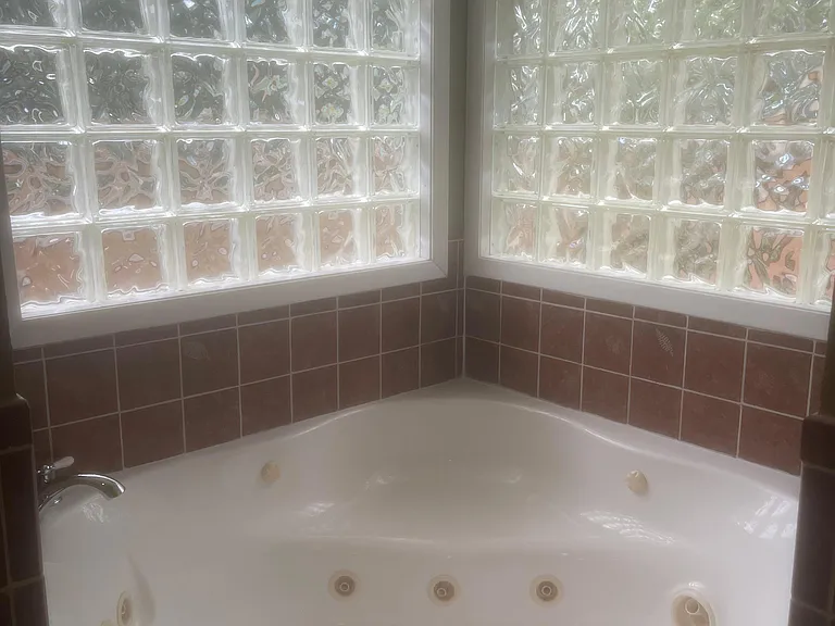 8413 Slant Oak Dr — Photo 16