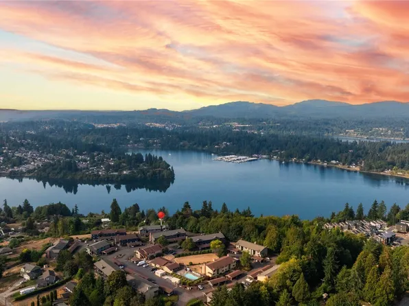 3340 Narrows View Lane NE #203, Bremerton, WA 98310