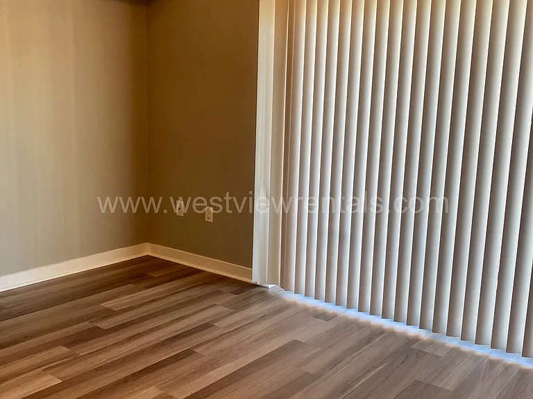1010 Railroad Ave — Photo 332