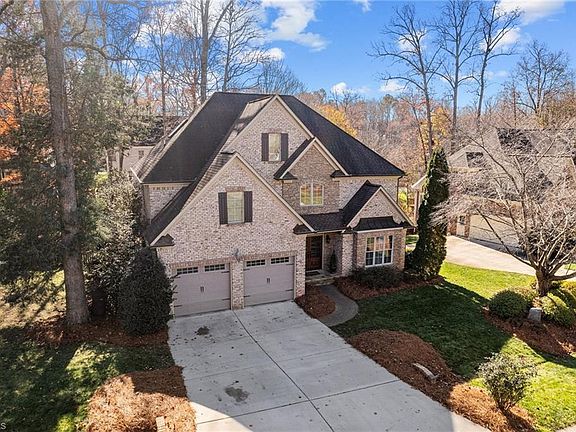 5th image of 2511 Beech Cliff Ln