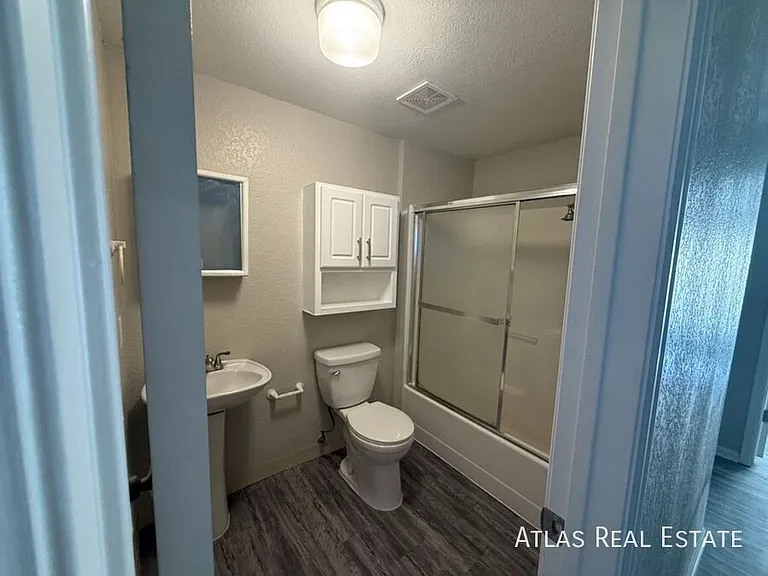1119 S 14th Ave — Photo 12