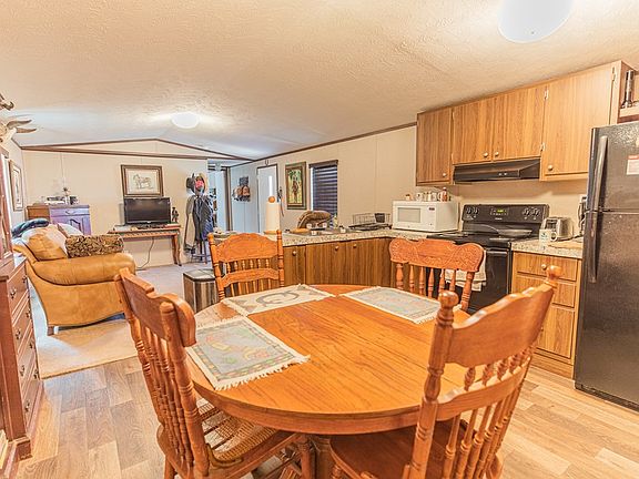 3rd image of 1464 Private Road 1518