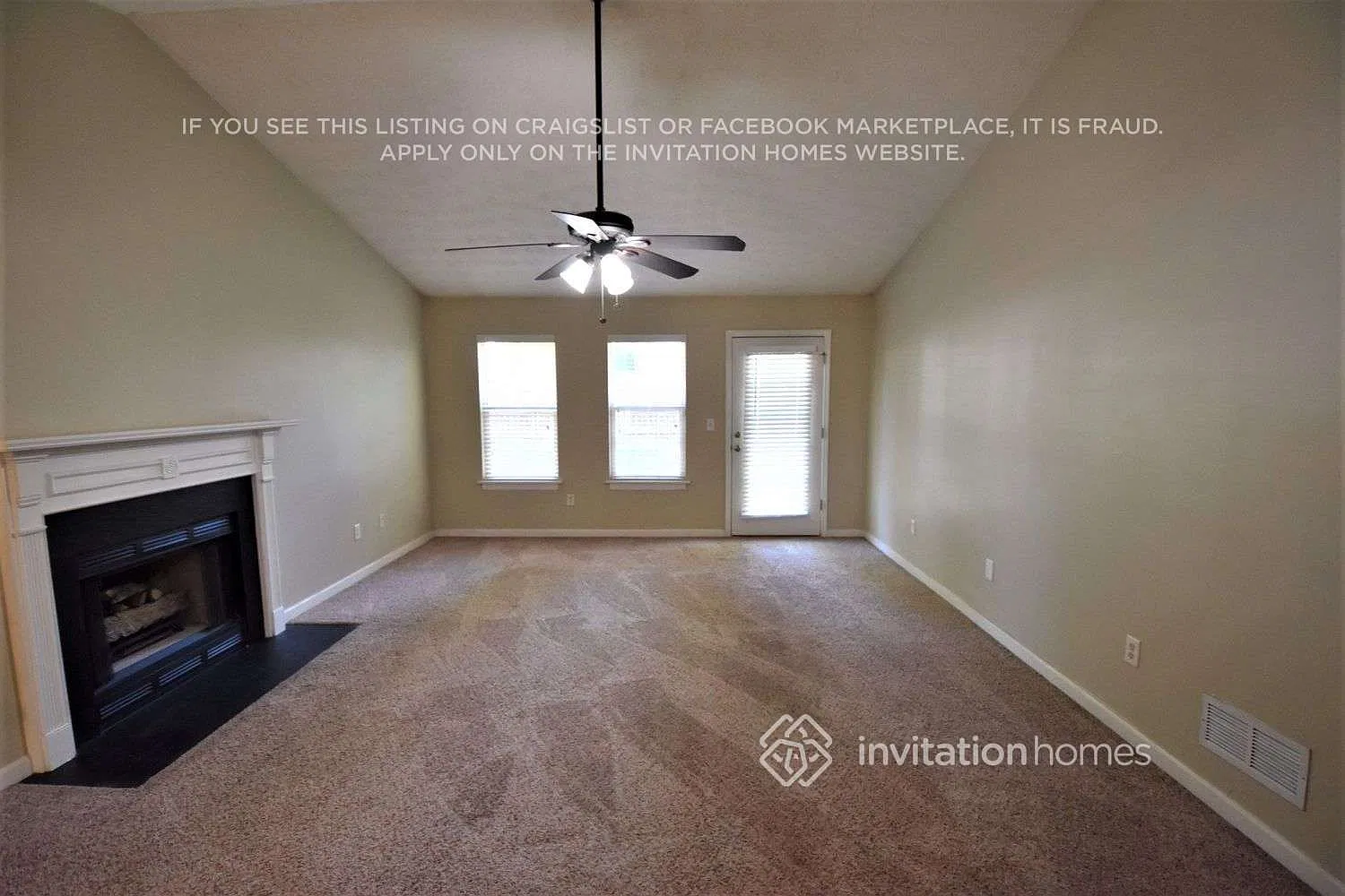 2449 Feathertree Ln Lawrenceville, GA 30044 — Photo 2