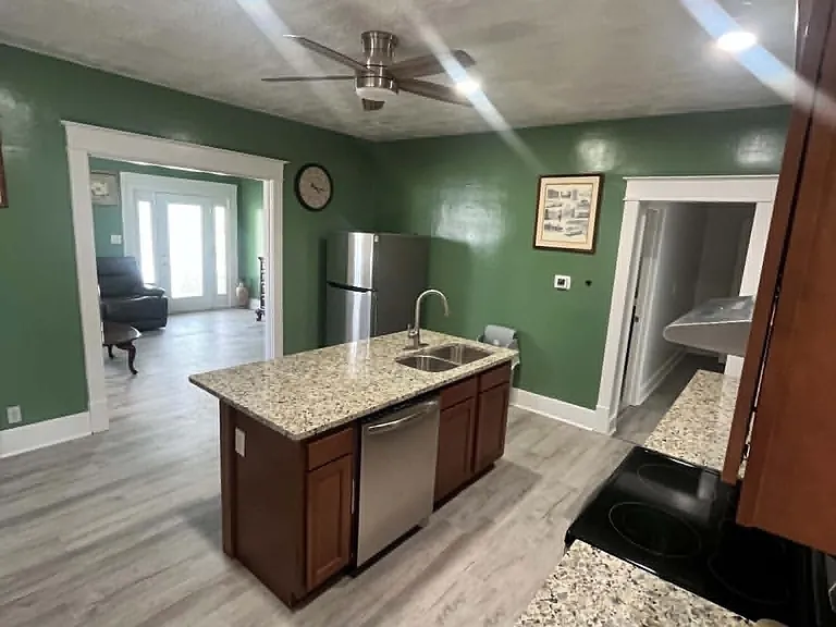 4010 Taylor Blvd — Photo 5