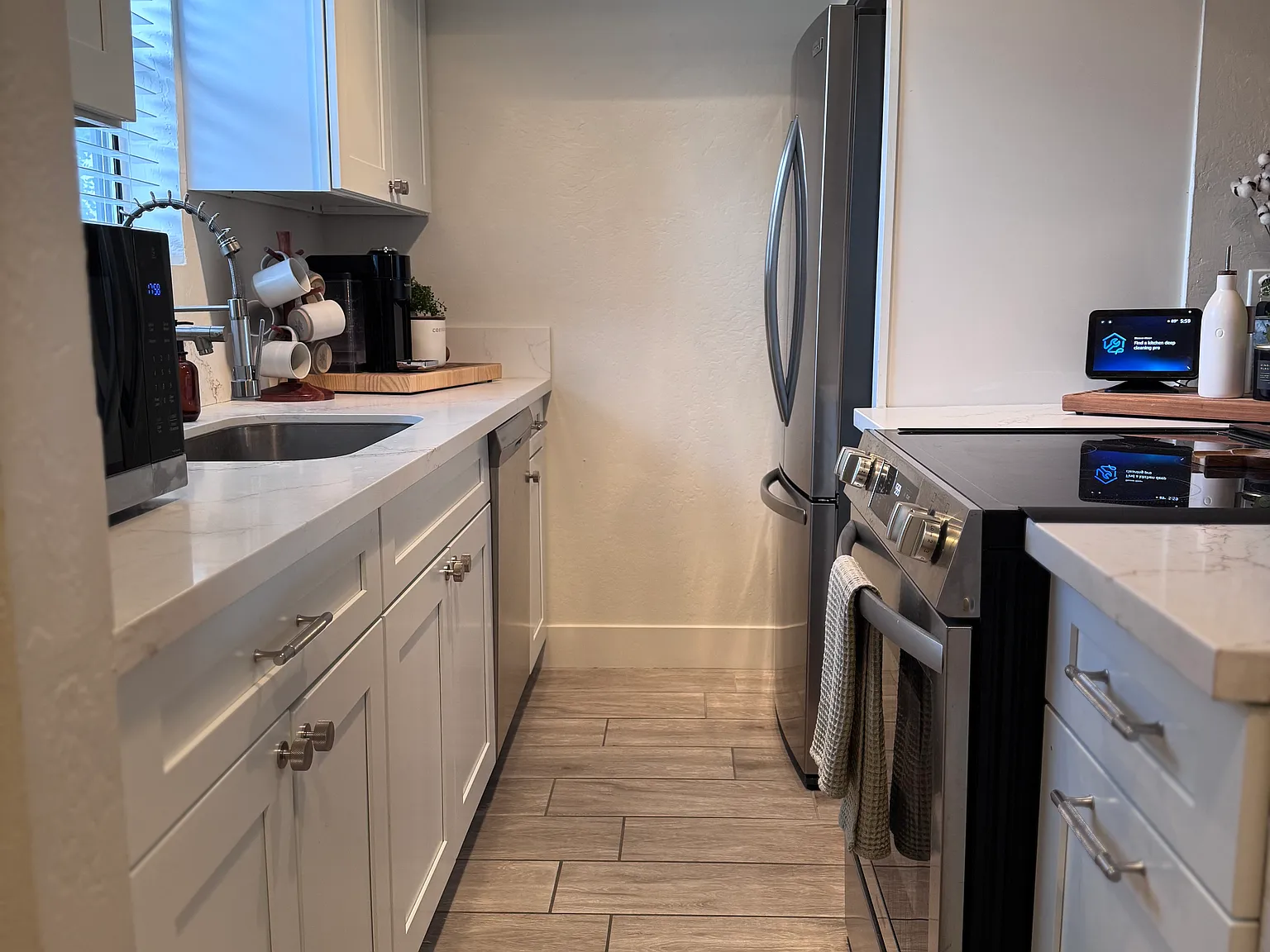 2 bed, 941 sqft, $2,400 — Photo 4
