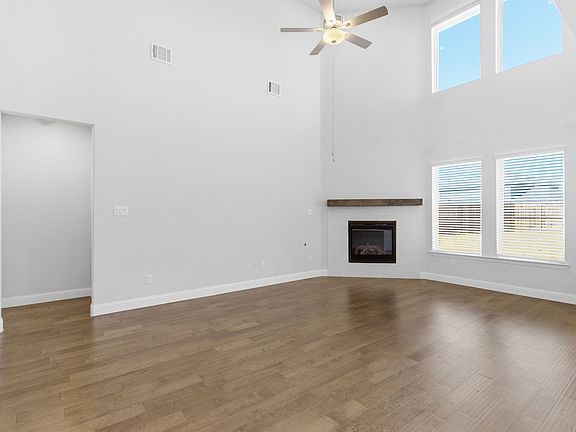 5th image of 3804 Bluestem Dr