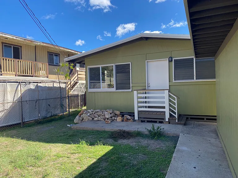 87-125 Kakalena St — Photo 1