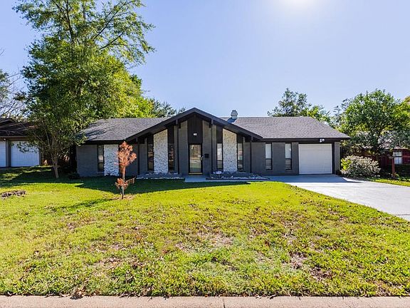 2nd image of 7420 Monterrey Dr