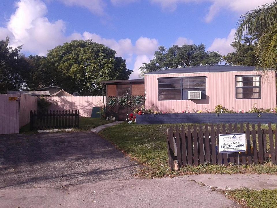 2nd image of 10131 Marlin Cir