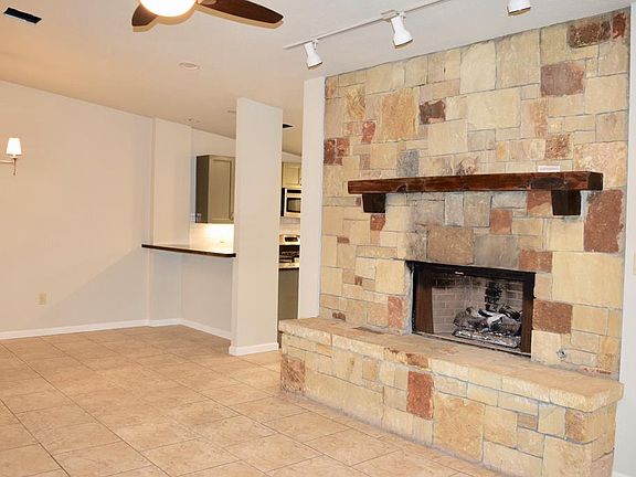 4th image of 210 Loma Vista Dr