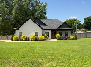 406 Broadway St, Muscle Shoals, AL 35661