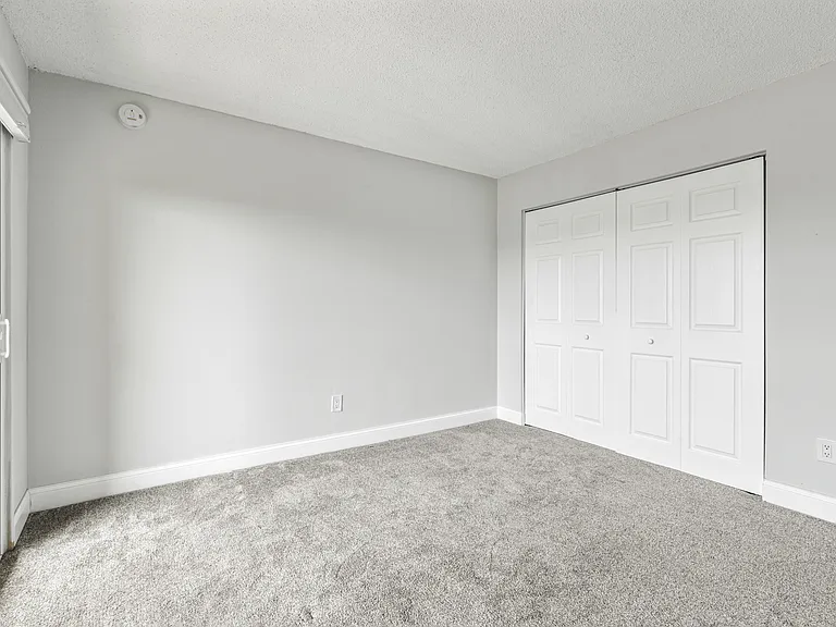 51 Island Way #411 — Photo 17