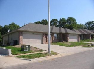 3795 W Brook Ct, Springfield, MO 65807