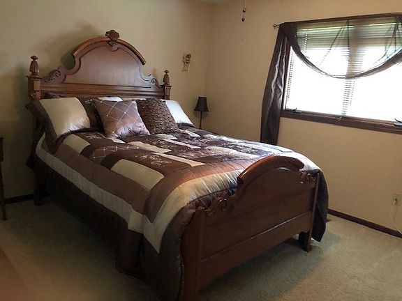 5th image of 3389 E Warren Cir