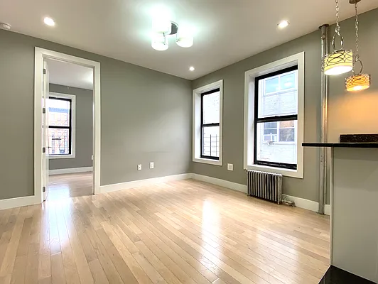 Rented by Bohemia Realty Group | media 18