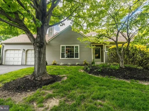 126 Evergreen Ct, Blue Bell, PA 19422