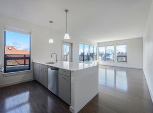 454 Harvard St #404, Brookline, MA 02446