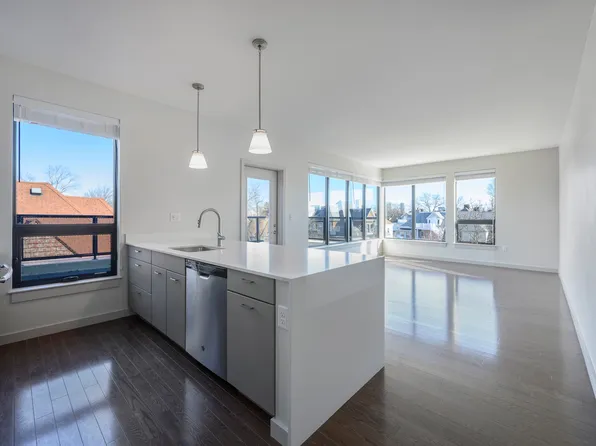 455 Harvard St #21, Brookline, MA 02446