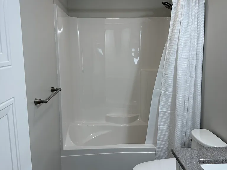 323 N Chestnut St #325 — Photo 11