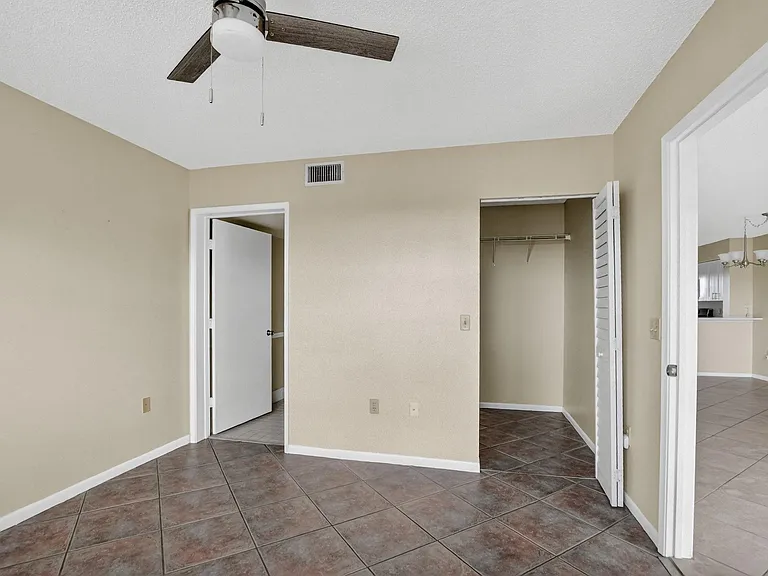 2236 N Cypress Bend Dr #508 — Photo 15
