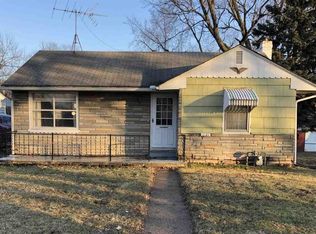 1321 Harrison Dr, Clinton, IA 52732