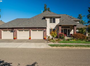 14450 SE Summit Ct, Clackamas, OR 97015