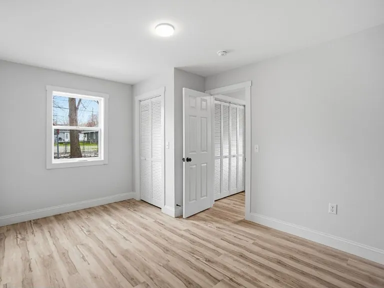 913 W Virginia Ave — Photo 12