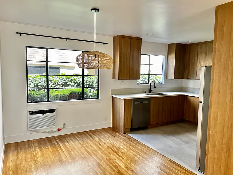 6234 La Mirada Ave — Photo 6