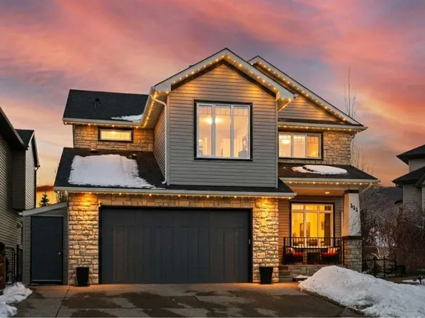 444 E Crystal Green Mnr, Okotoks, AB T1S 0A3