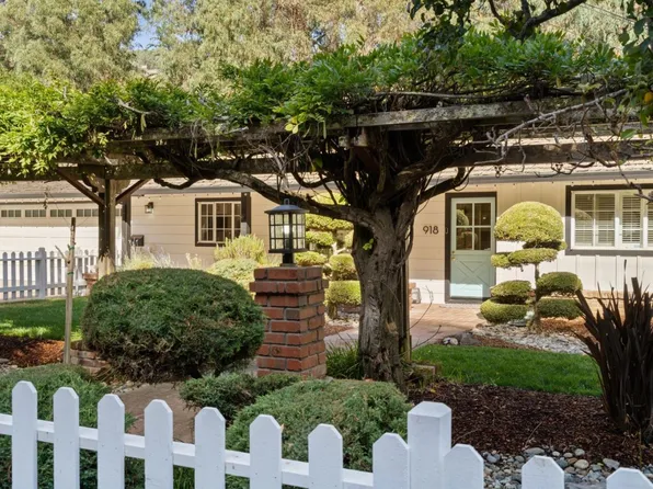 918 Laurelwood Dr, San Mateo, CA 94403