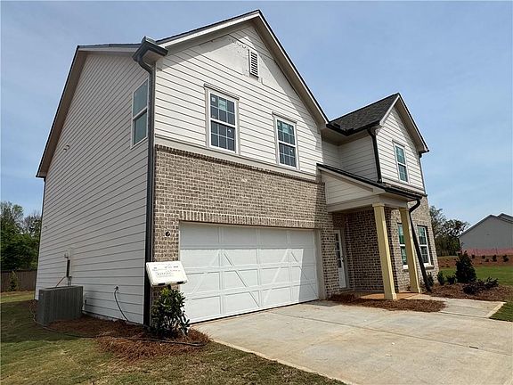 2nd image of 616 Elwick Ln SE